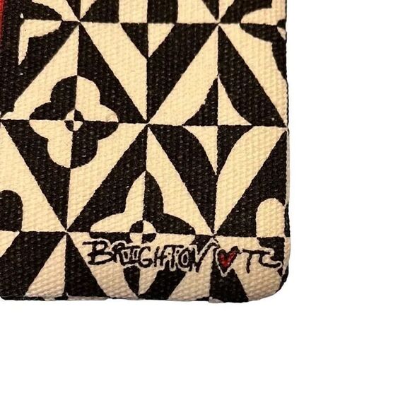 Brighton make up pouch - Picture 2 of 4